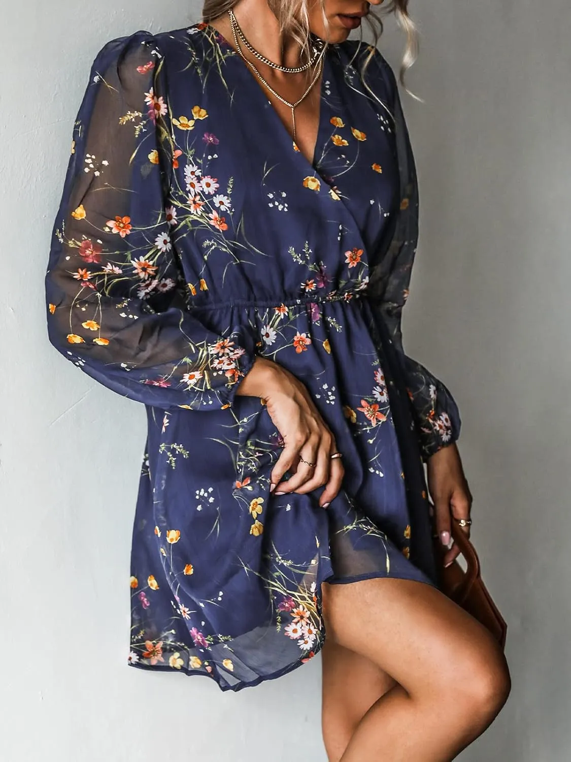 CUPSHE Women's Mini Dresses Casual Spring V Neck Chiffon Long Peasant Sleeves Flowy Summer Dress