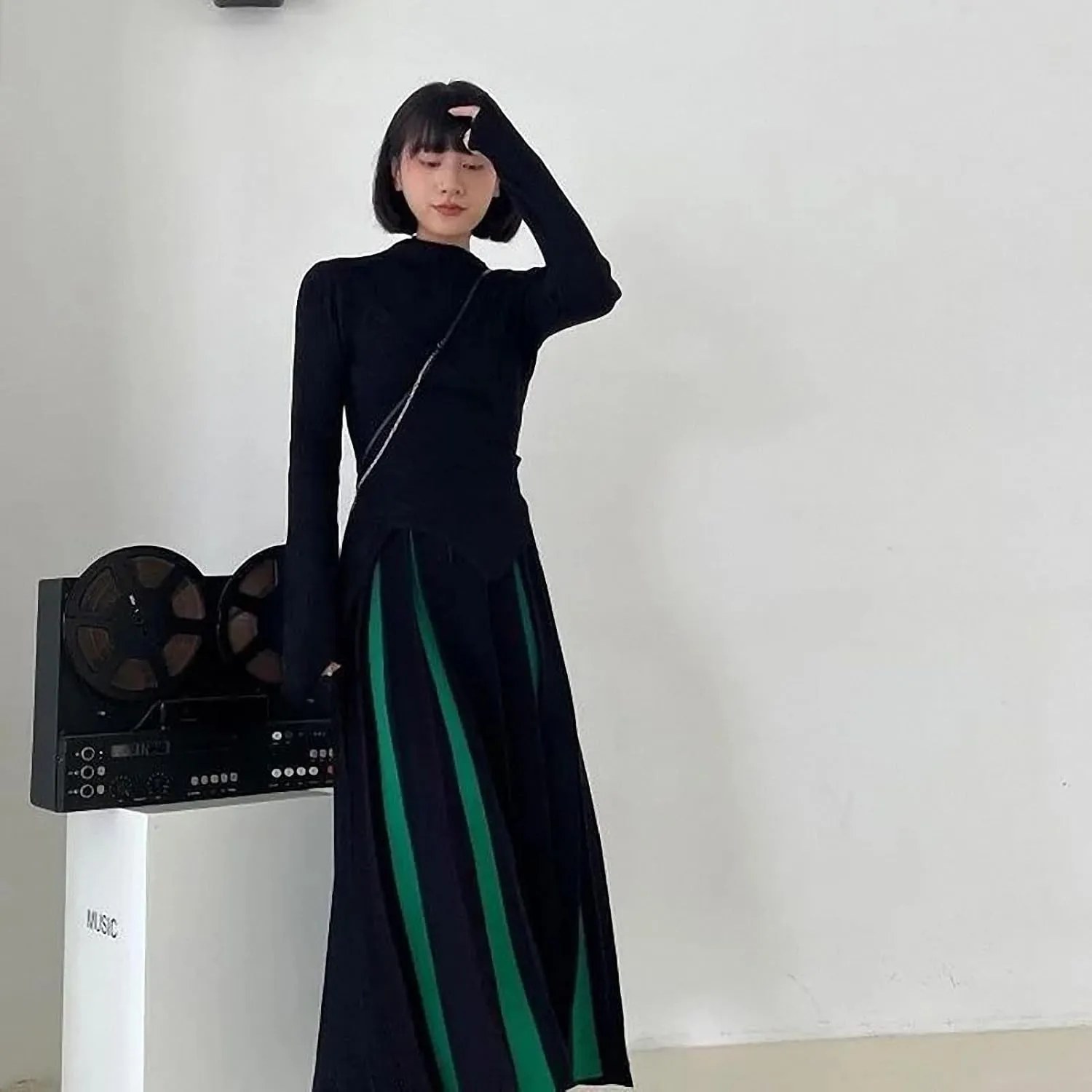 Dawery Patchwork Knitted Long Skirt Women Spring High Waist Pleated Skirt Woman Striped Mixed Color Midi Skirts