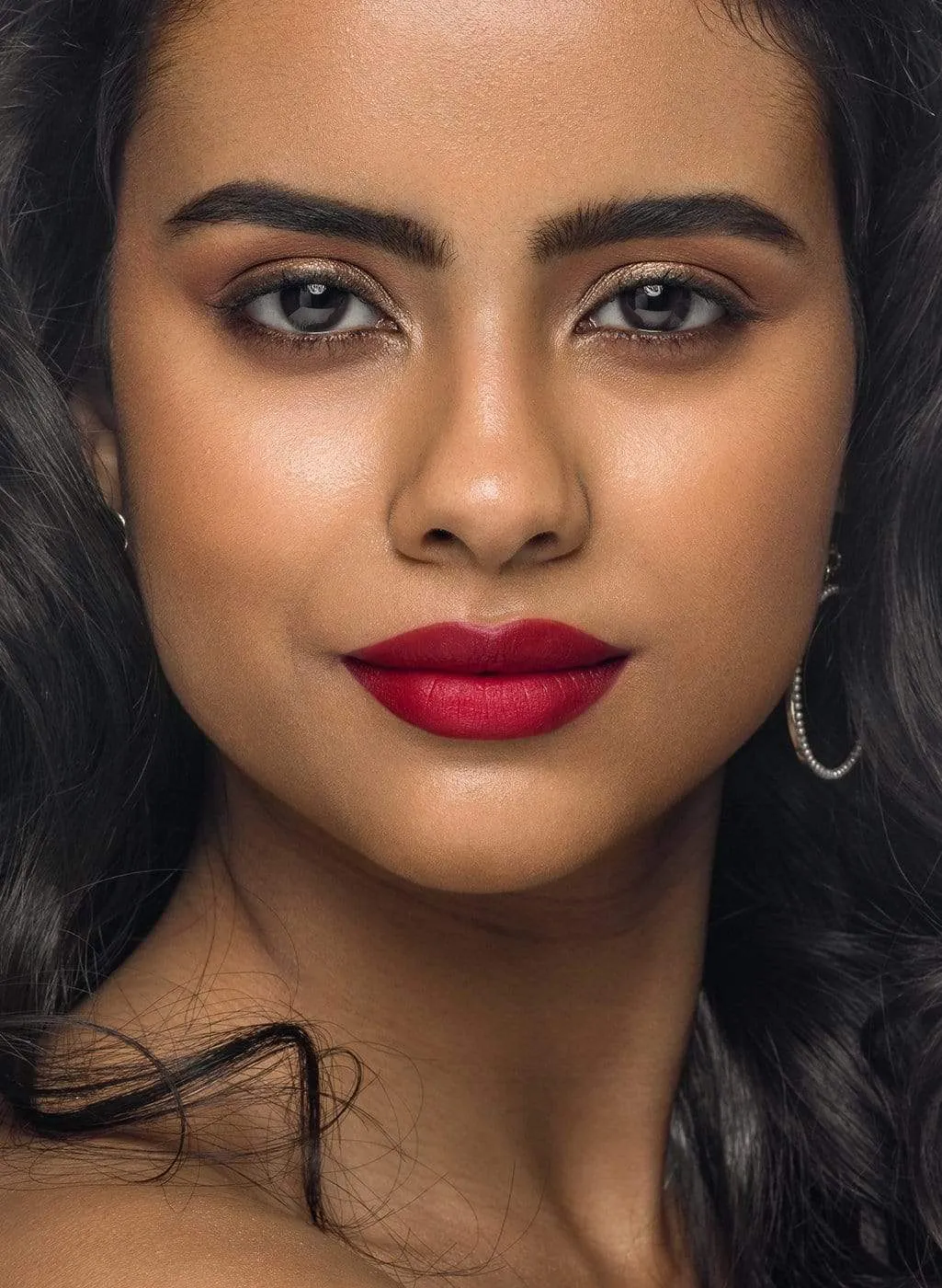 Limited Edition Nothing Else Matter Longwear Lipstick - 27 Red Flag
