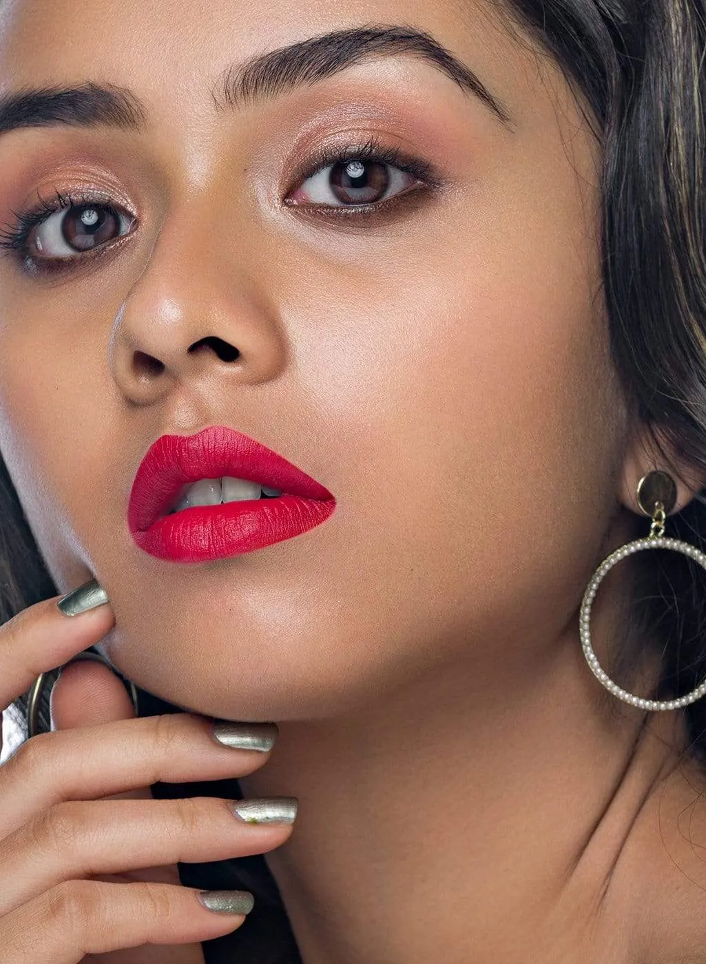 Limited Edition Nothing Else Matter Longwear Lipstick - 27 Red Flag