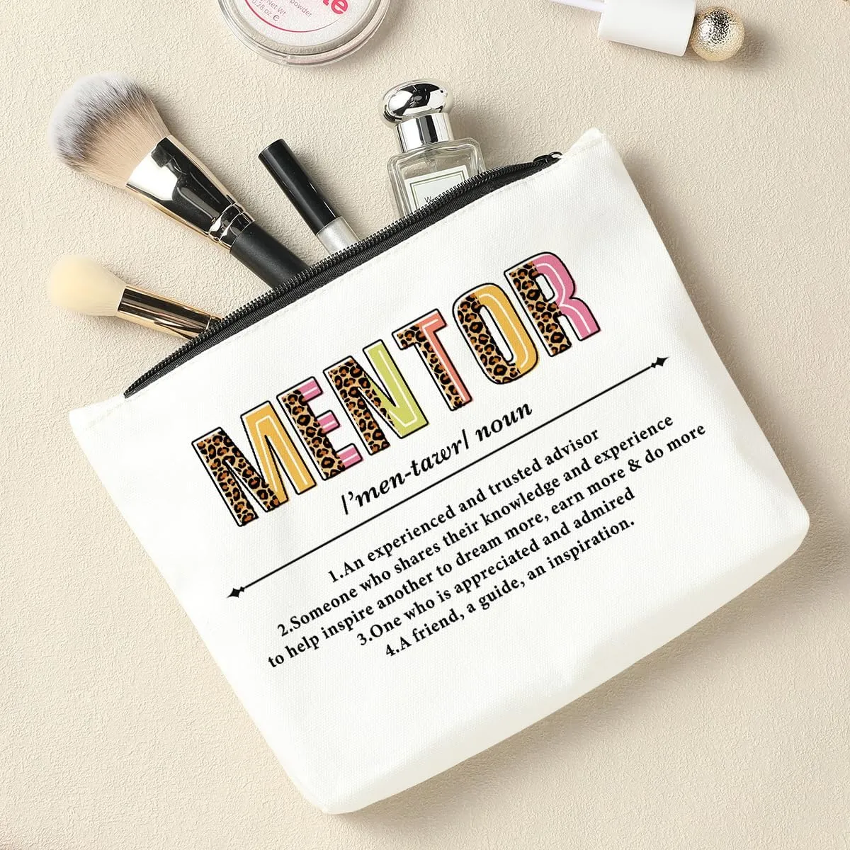 Mentor Definition Noun, Mentor Makeup Bag Cosmetic Bag, Mentor Gifts for Women, Boss Day Birthday Retirement Leaving Going Away Appreciation Thank You Gifts for Female Sister Daughter Friend